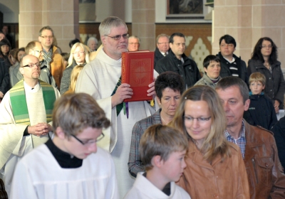 Einzug in die Kirche